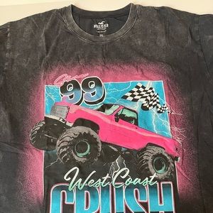 oversized graphic tee